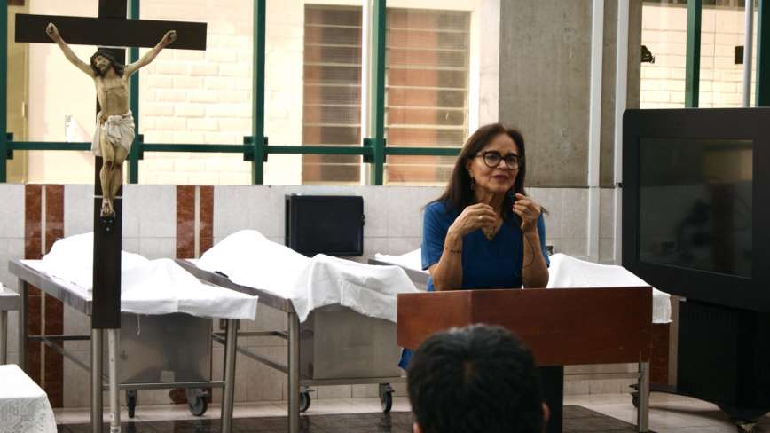 La Facultad de Medicina Humana, como organizacion educativa de nivel superior, tiene como preocupacion permanente la mejora de la calidad de servicio y de la gestion educativa. En ese contexto, promueve el desarrollo de aquellos valores propios de la Universidad Ricardo Palma en el marco de la mision institucional, estableciendo actividades orientadas a la formacion integral de nuestros estudiantes de medicina, que le permitan el mejor desempeno profesional, con una atencion
